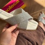 Sandália Moleca Rasteirinha Tiras Cruzadas 5560.105