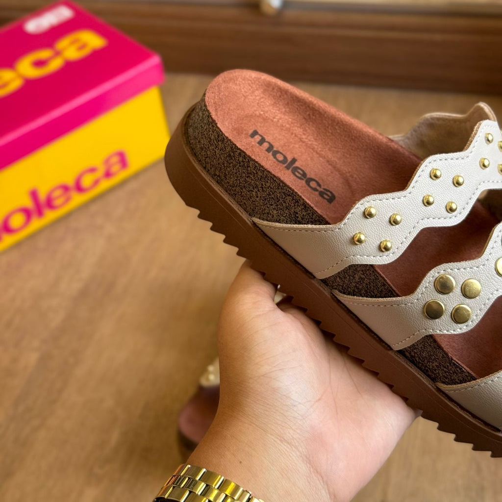 Sandália Moleca Papete com Pequenos Detalhes 5500.108