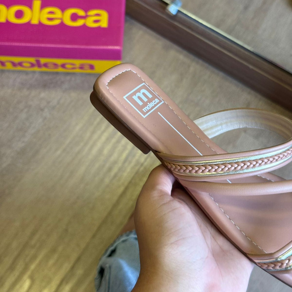 Sandália Moleca Rasteira Duas Tiras Brilhosas 5462.142