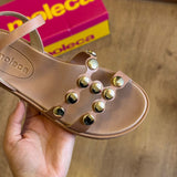 Sandália Moleca Rasteira Pedrarias Douradas 5525.106