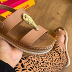 Sandália Moleca Detalhe Dourado no Cabedal 5447.526