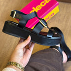 Sandália Moleca Napa Tresse Detalhe Dourado 5553.103